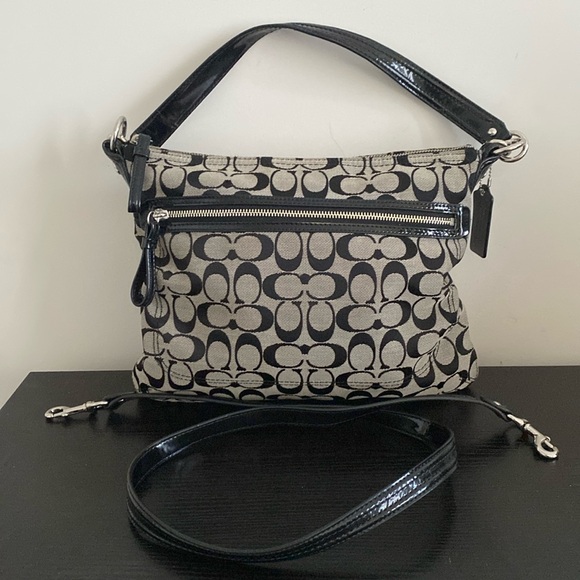 Very Gently Used Coach Shoulder Bag - Picture 1 of 9
